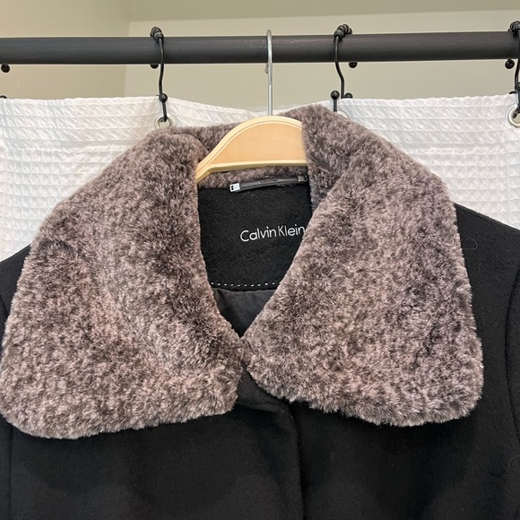 Calvin Klein Black Trench Coat with Brown Faux Fur Collar - Picture 3 of 5